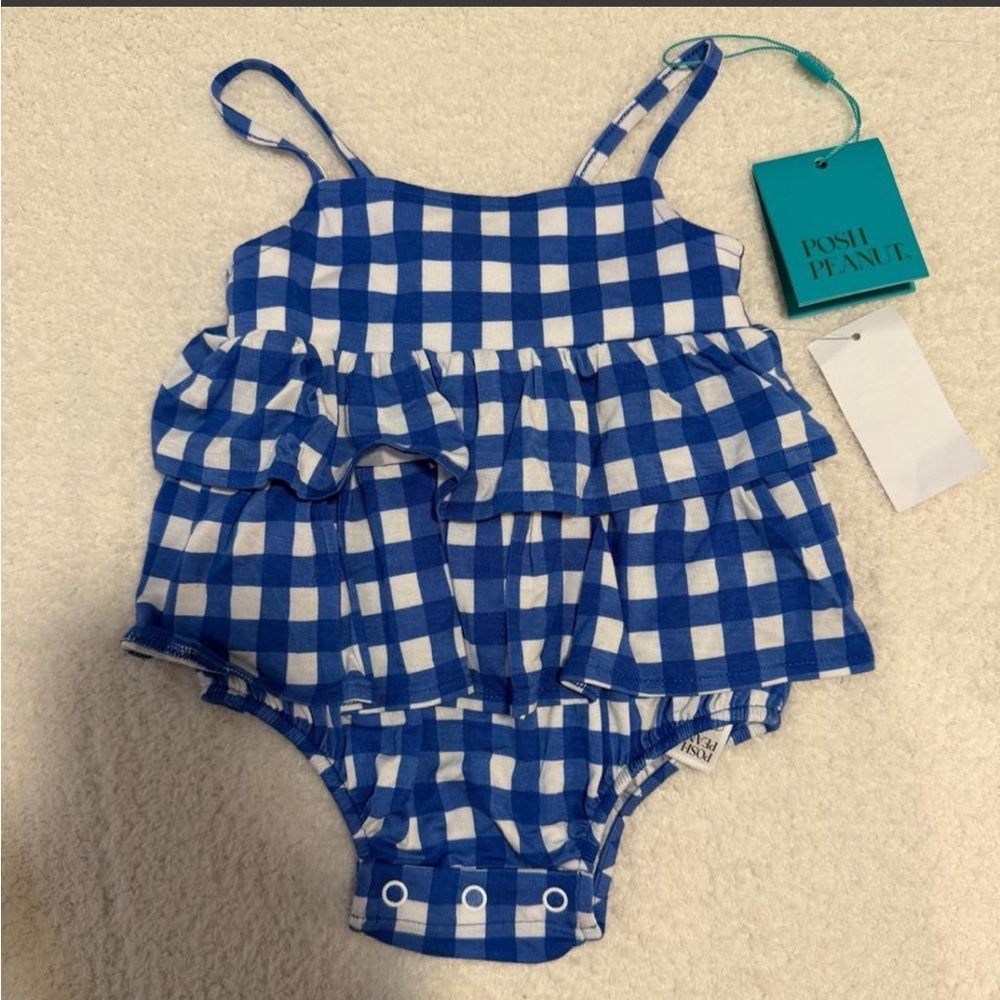 NWT Posh Peanut bubble